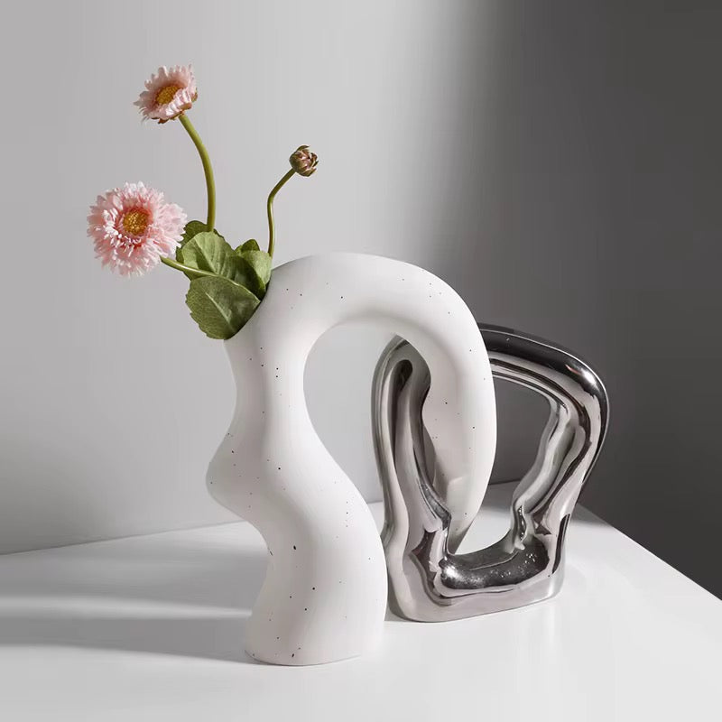 LUXE ARGENTUM VASE